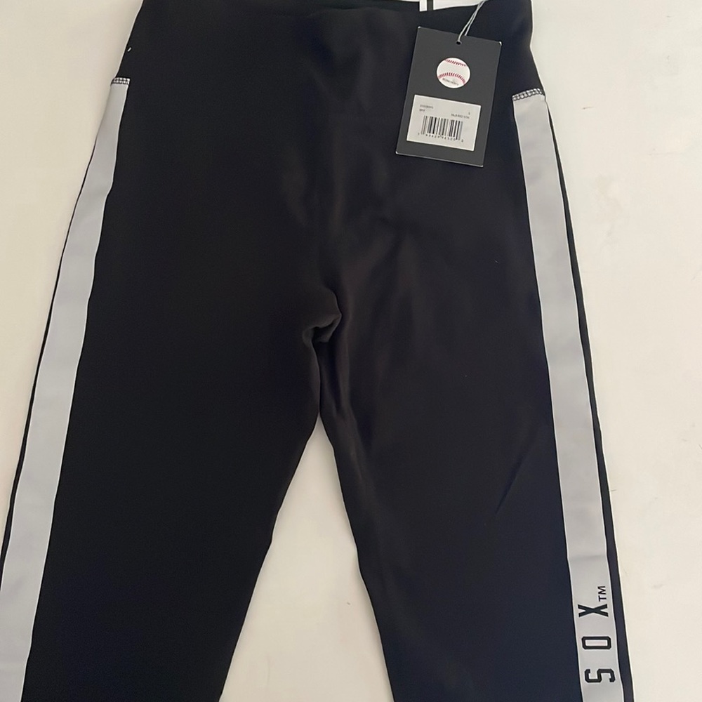MLB RED SOX DKNY sport LEGGINGS never worn